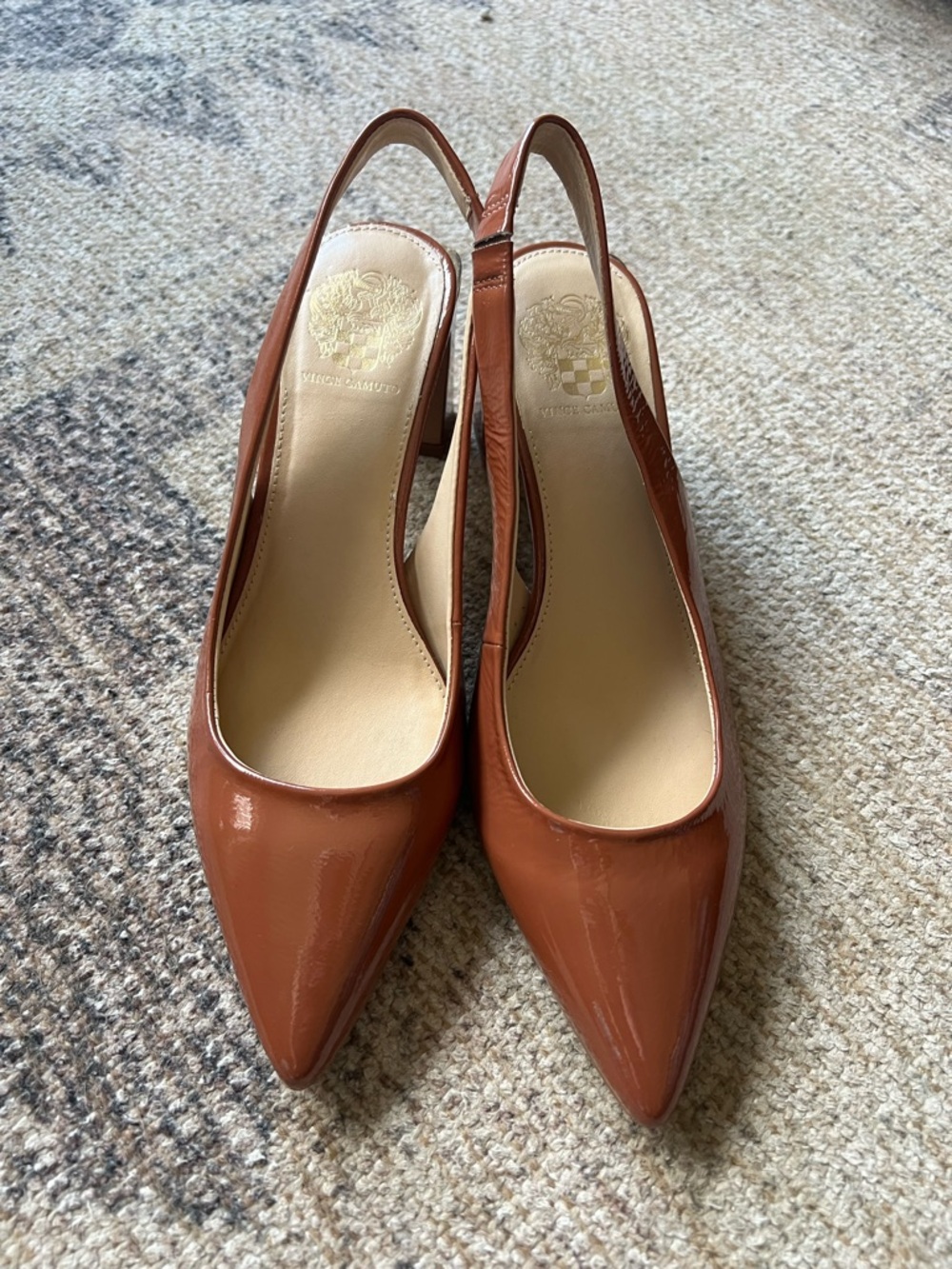 NWOT Vince Camuto Patent Leather Pointed Slingback Pumps - Cognac